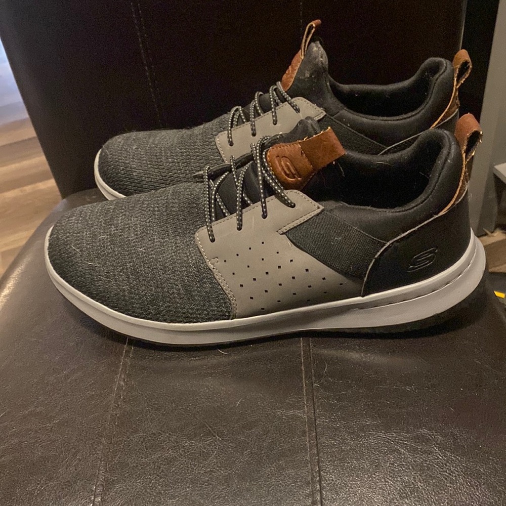 Mens sneakers size 12 color black/gray